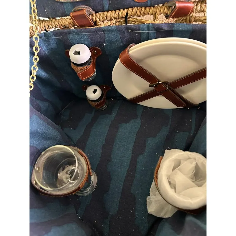 Vintage Wicker Picnic Basket with Dining Set